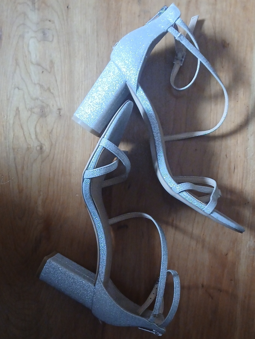Jewel Badgley Mischka Silver Glitter Block Heel Sandals